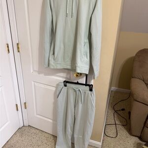 Lululemon Athletica Light Green Hoodie and Sweatpants Set